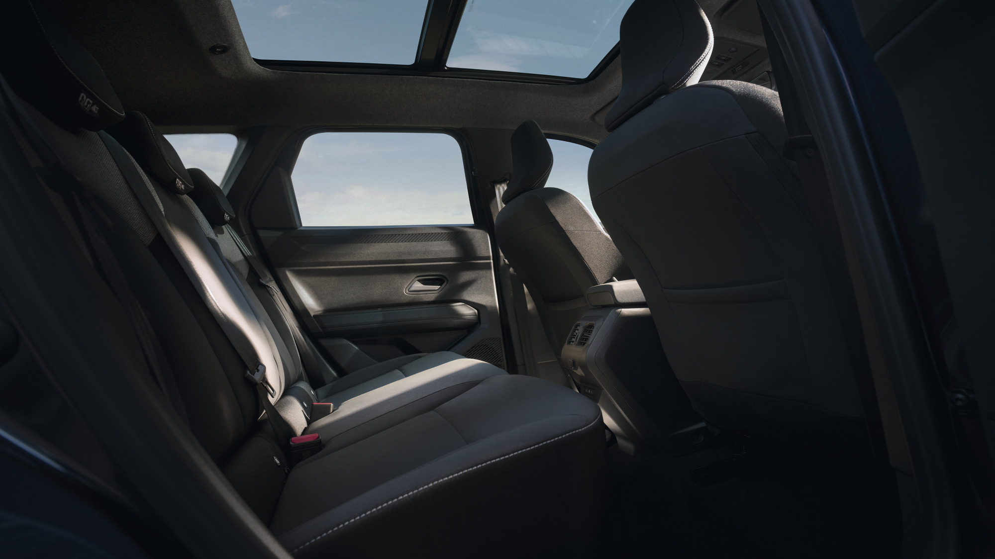 Garage Leijenaar - Dacia Bigster 5